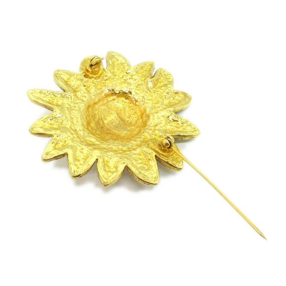 Authentic CHANEL CC Logos Lion Motif Pin Corsage Gold-Tone Accessories - Picture 2 of 5